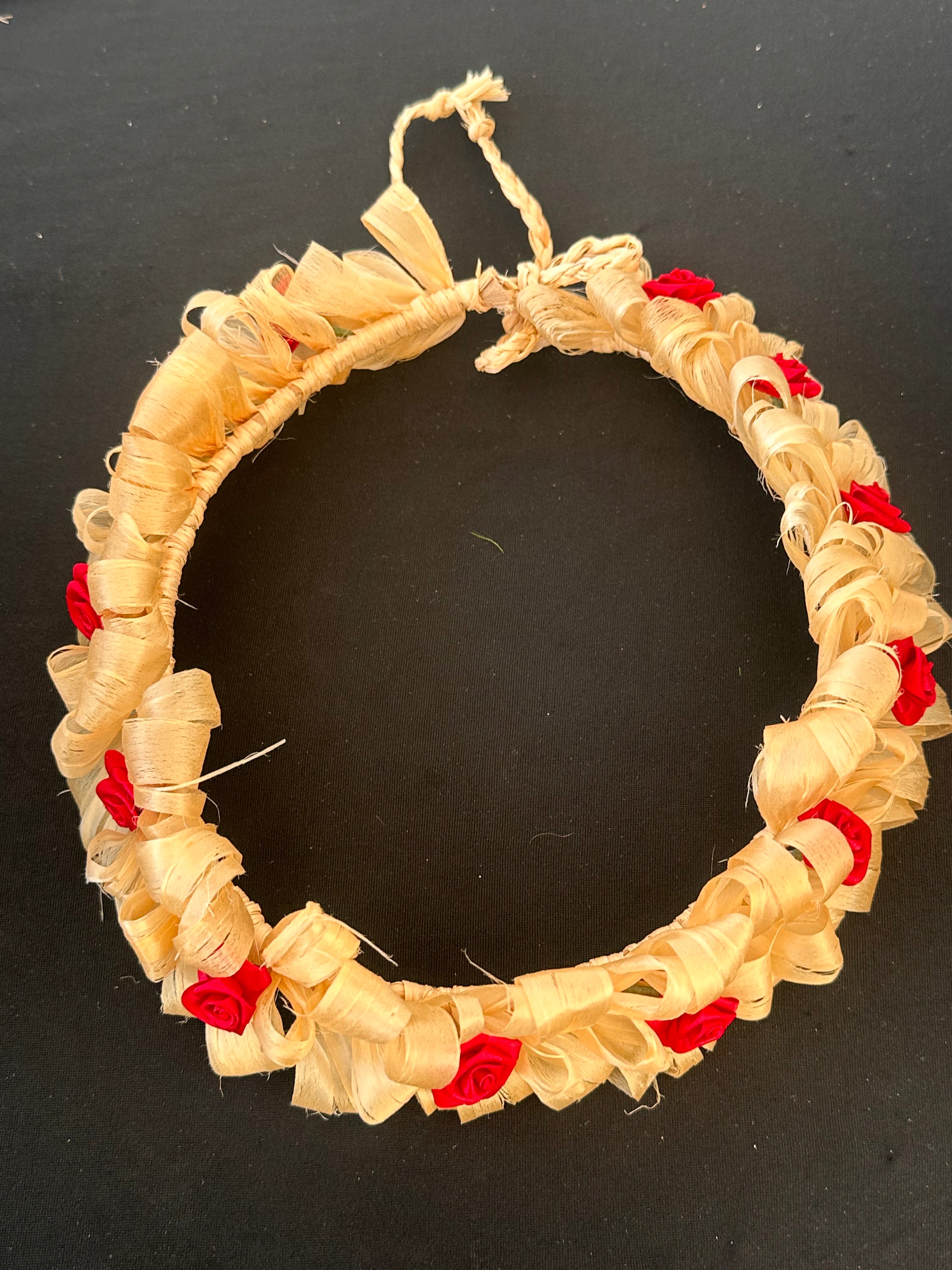 Lei Poʻo – Crowns of Aloha